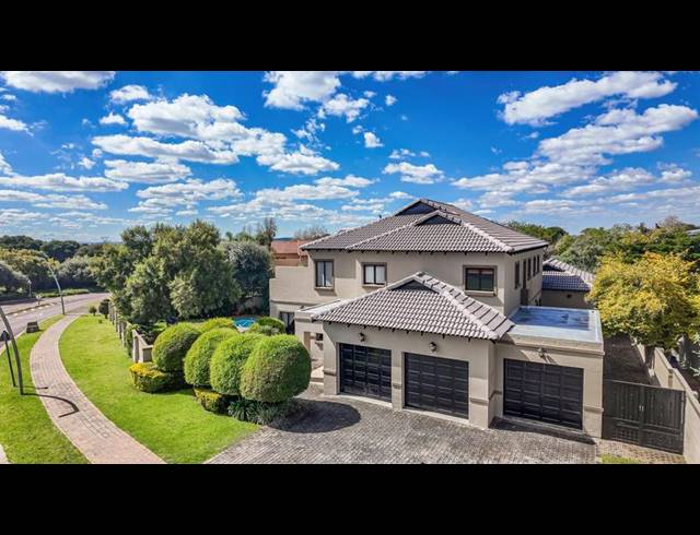 5 BEDROOM HOUSE FOR SALE IN MIDLANDS ESTATE